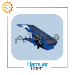 تصویر نوارنقاله بارگیری بسته ۴ متری با عرض سفارشی ۴۰ تا ۱۰۰ سانت، مجهز به تسمه PVC آنتی‌استاتیک، شاسی فولادی، موتور موتوژن و گیربکس حلزونی، مناسب حمل کیسه و گونی، نمای سه‌ربع از زاویه چپ.