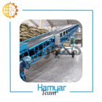 نوارنقاله بارگیری بسته ۱۲ متری با عرض ۶۰ سانت، تسمه PVC مقاوم، مناسب گونی‌بر و کیسه‌بر، تصویر از زاویه نیم‌رخ محصول، شاسی فولادی با موتور و گیربکس حلزونی سهند، مناسب کارگاه‌ها و کارخانه‌های کوچک.