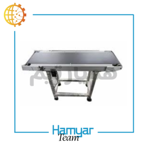 تصویر نوارنقاله جت‌پرینتر ۱ متری بدنه آهن ماشین‌سازی همیار (همیارتیم) با ساختار صنعتی مستحکم، مجهز به تسمه PVC مقاوم، قابل‌سفارشی‌سازی در عرض‌های ۸.۵ تا ۶۰ سانتی‌متر، مناسب برای خطوط چاپ تاریخ تولید و انقضا. این کانوایر چاپ تاریخ با موتورگیربکس صنعتی و سرعت ثابت یا متغیر طراحی شده و با انواع چاپگرهای استاندارد بازار و دستگاه‌های تاریخ‌زن رومیزی یا ایستاده سازگار است. این نوارنقاله مخصوص جت‌پرینتر در دسته تجهیزات مرتبط با بازارهای آنلاین تجهیزات صنعتی و پلتفرم‌های مقایسه قیمت قرار گرفته و گزینه مناسب برای واحدهای تولیدی کوچک و B2B است.