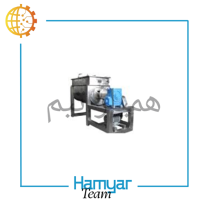 ریبون بلندر صنعتی خوراک دام و طیور با طراحی افقی، مخزن فولادی 4 میلی‌متری، میکسر پودری مجهز به ریبون دوبل، موتورگیربکس صنعتی 11 کیلووات، تخلیه پنوماتیک، شاسی فولادی تقویت‌شده، ساخت ماشین‌سازی همیار (همیارتیم)، مناسب میکس مکمل معدنی و خوراک آماده